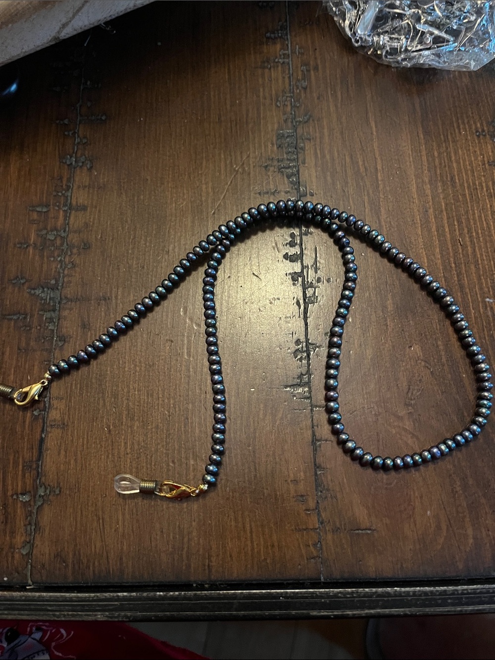 Eyeglass holder1844